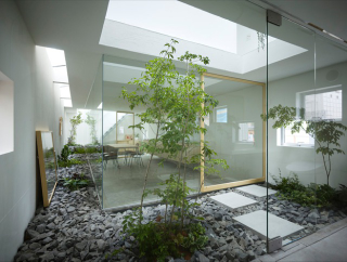 Illustration for article titled Cramped Or Not, I Want To Live in These Tiny Japanese Houses